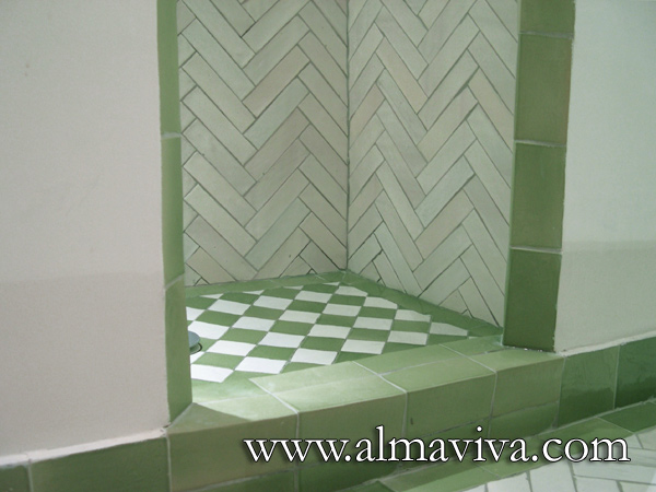 Ref. CD32 - Zellige in a bathroom. Moroccan style tiles