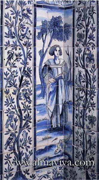 Ref. A12 - Oriental azulejos with life tree. Tiles 13x13 or 15x15 cm (about 5''x5'' or 6''x6''). Typical of the Portuguese production of the 16th c., influenced by the exchanges with the Orient